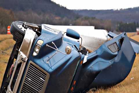 The Benefits Of Hiring A Gulfport Truck Accident Attorney After Being Injured In An Accident